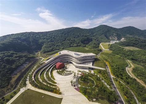 Tangshan Dinosaur Geopark! Witnessing Prehistoric Giants Come Alive!